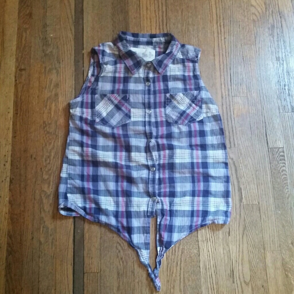 Mudd tie waist sleeveless shirt. - Picture 1 of 4